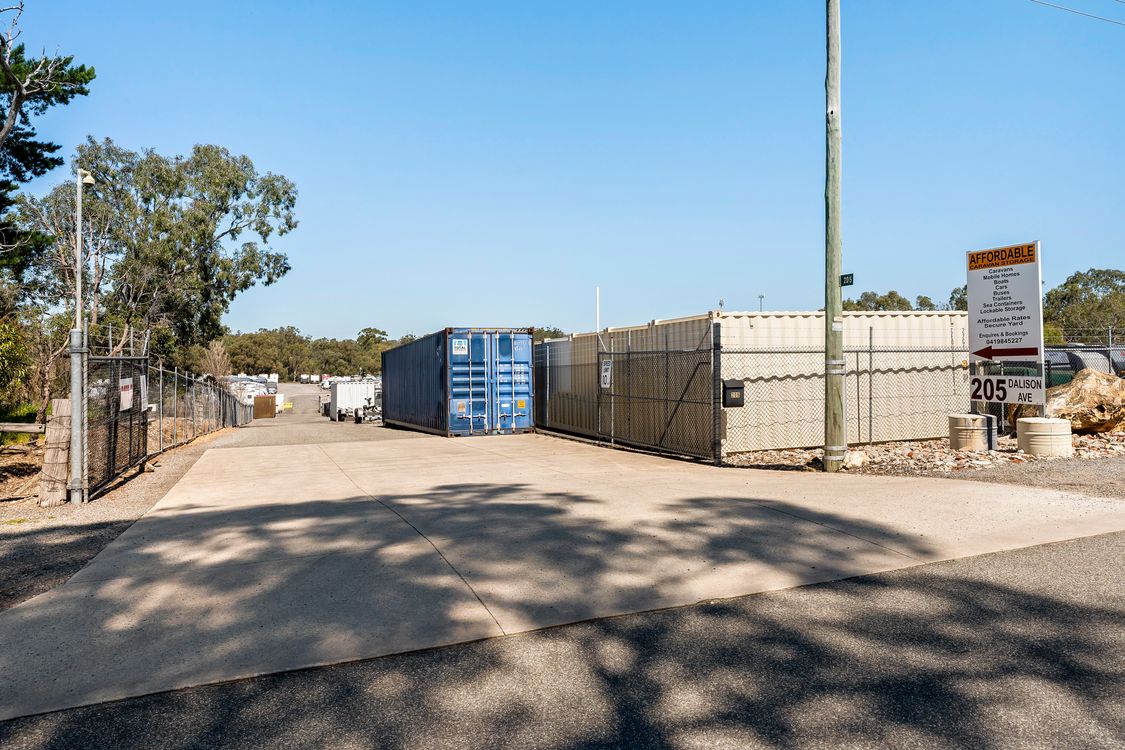 Image 1 - Property for sale - 205 Dalison Avenue, WATTLEUP, WA 6166