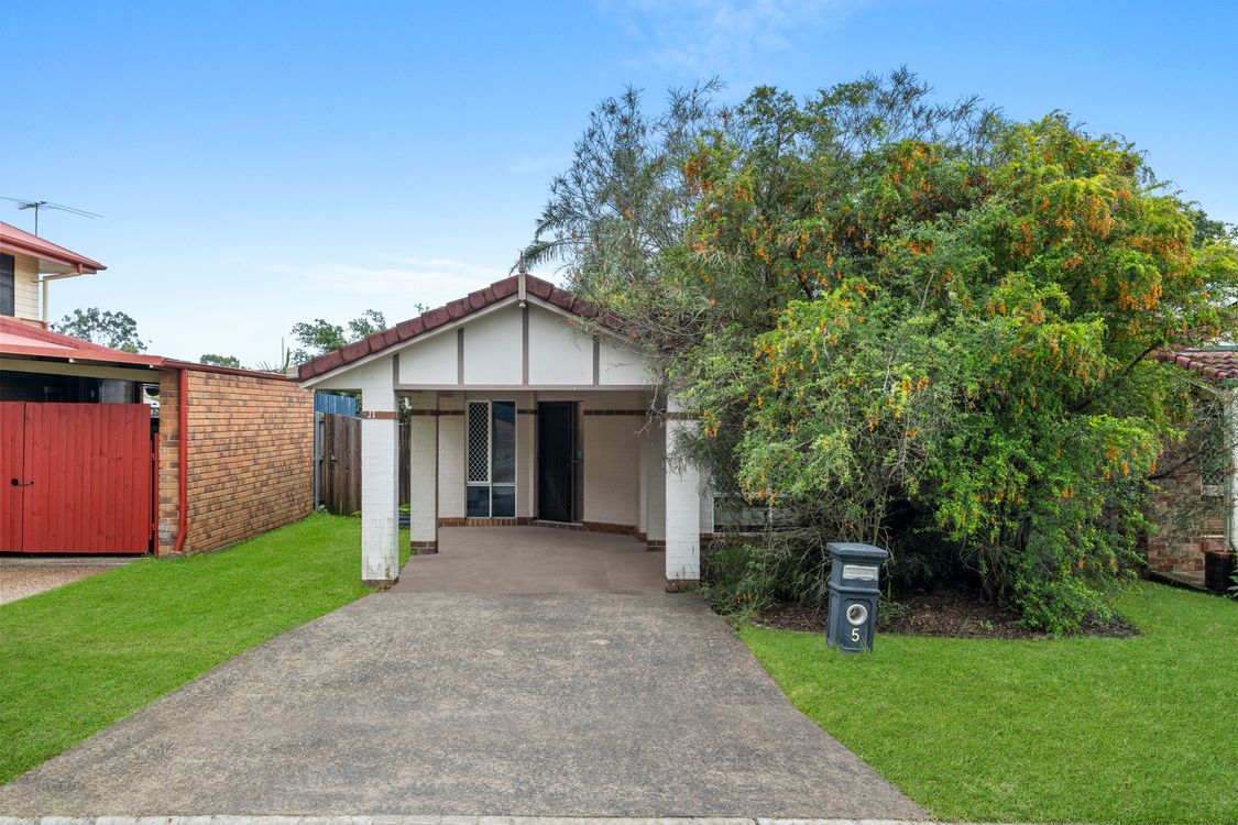 Image 1 - Property for sale - 5 Lyrebird Street, LOGANLEA, QLD 4131