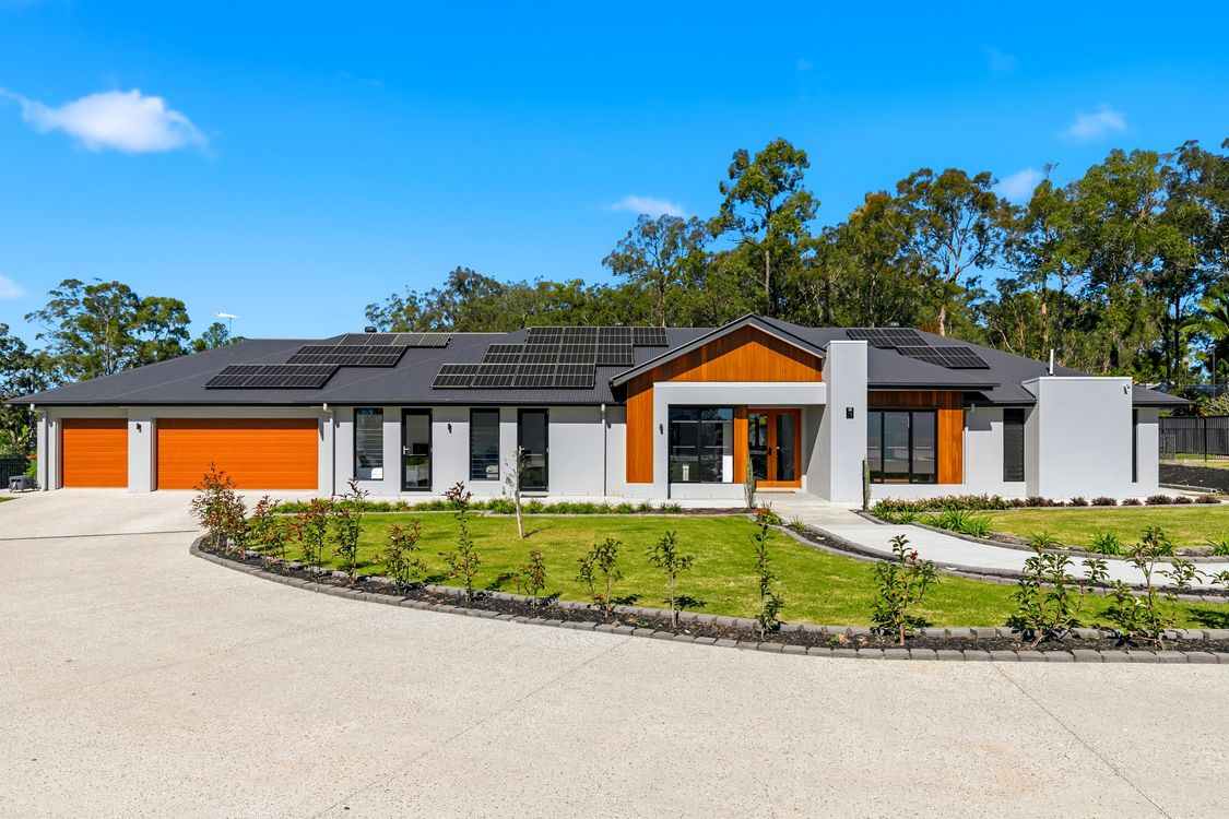 Image 1 - Property for sale - 16 Hampton Court, FORESTDALE, QLD 4118