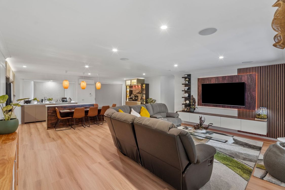 Image 1 - Property for sale - 27 Leighton Drive, EDENS LANDING, QLD 4207