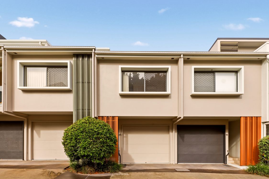 Image 1 - sold property - 17/4 Lewis Place, MANLY WEST, QLD 4179