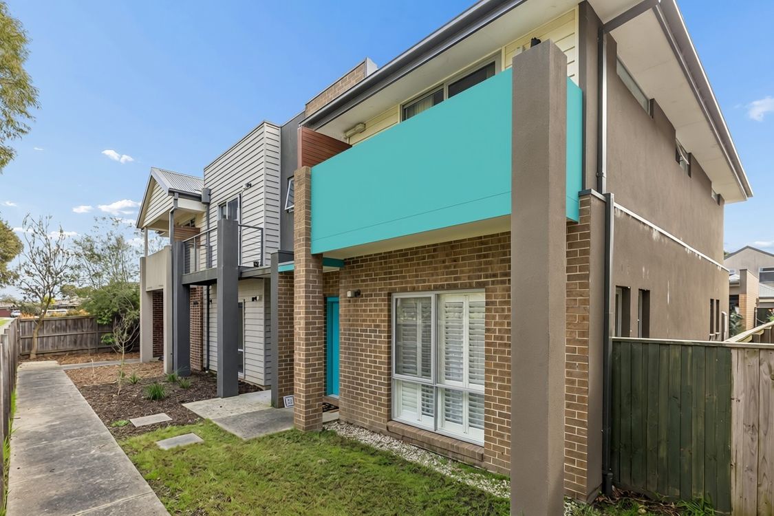 Image 1 - sold property - 25/2 Sanoma Drive, Skye, VIC 3977