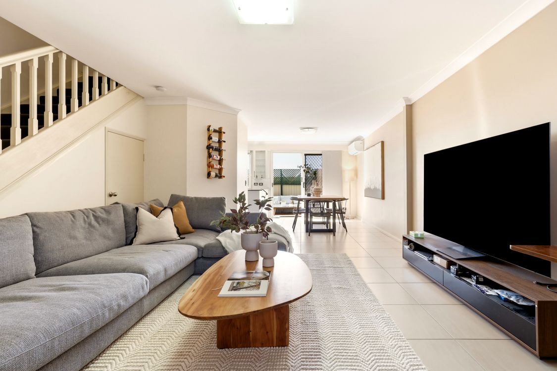Image 1 - Property for sale - 3/32 Sorrento Street, WYNNUM WEST, QLD 4178