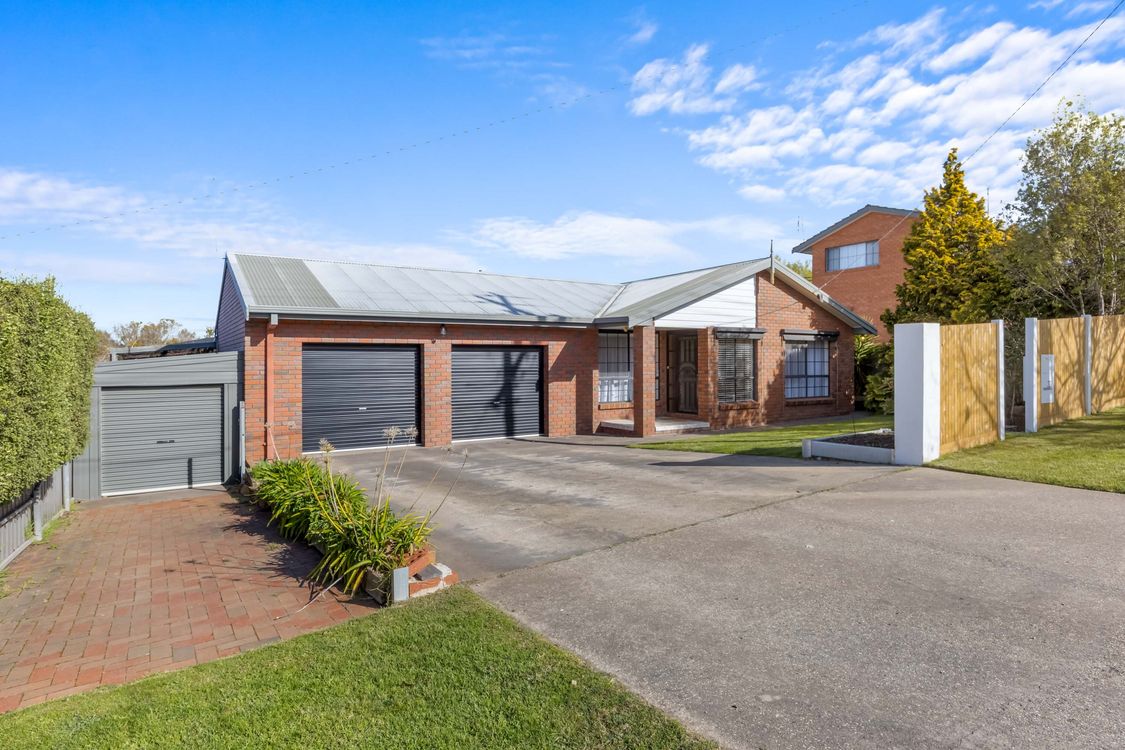 Image 1 - Property for sale - 33 Barkly Street West, ARARAT, VIC 3377