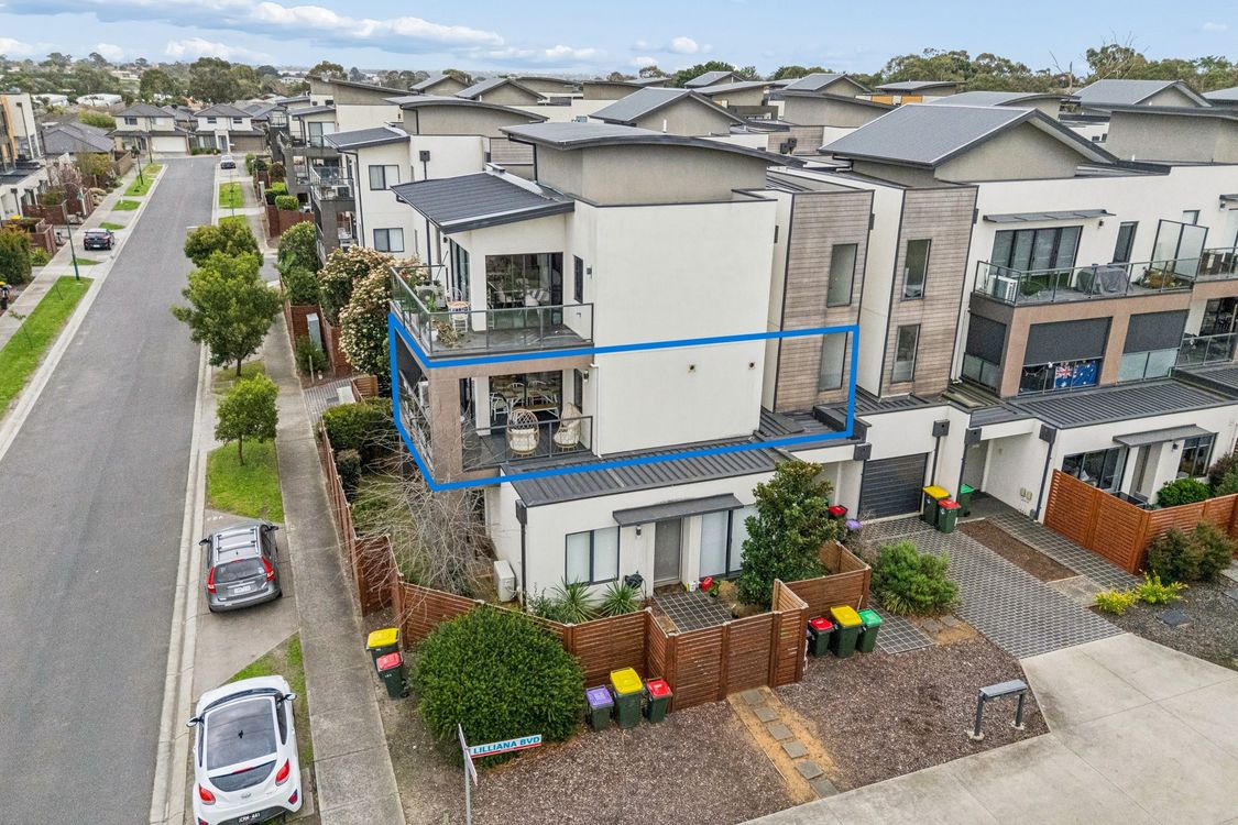 Image 1 - Property for sale - 101 Lilliana Boulevard, Carrum Downs, VIC 3201
