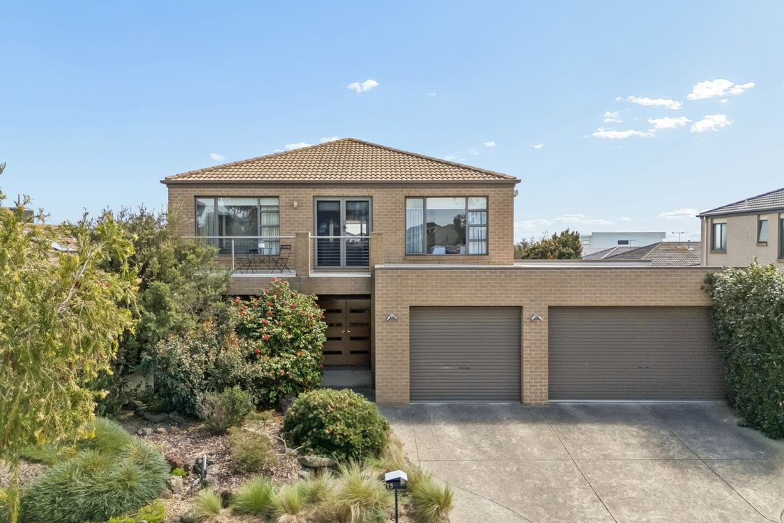 Image 1 - Property for sale - 13 Lily Way, Skye, VIC 3977
