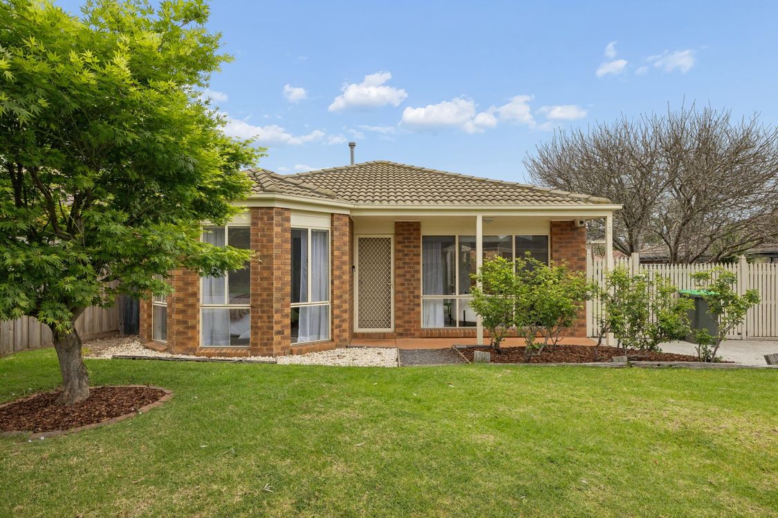 Image 1 - Property for sale - 10 Helm Court, Carrum Downs, VIC 3201