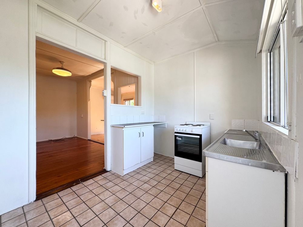 Image 1 - Property for rent - 2/10 Cavendish Street, NUNDAH, QLD 4012
